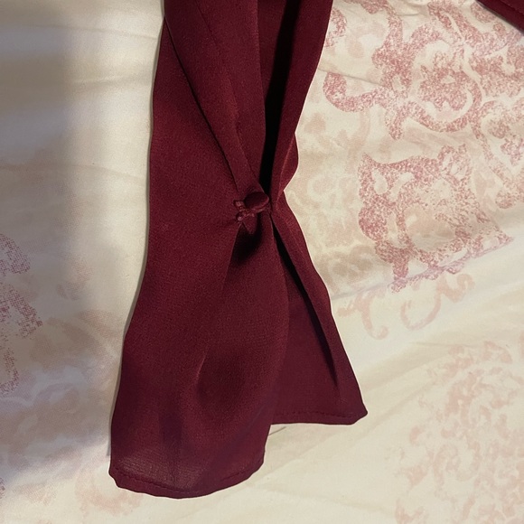 Forever 21 Blouse/Top - Picture 2 of 3